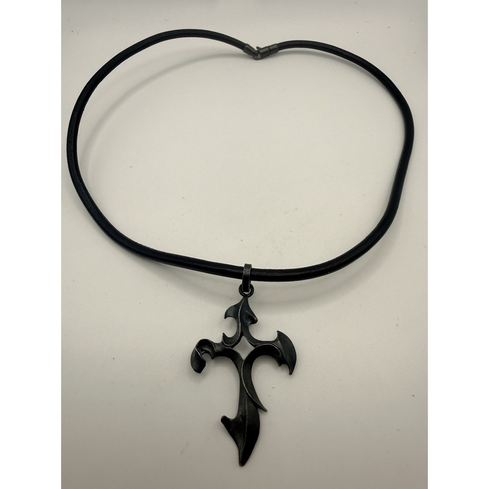 Artisan M.G. Cross Sterling Silver Gothic Cross Pendant Necklace Oxidized 18"